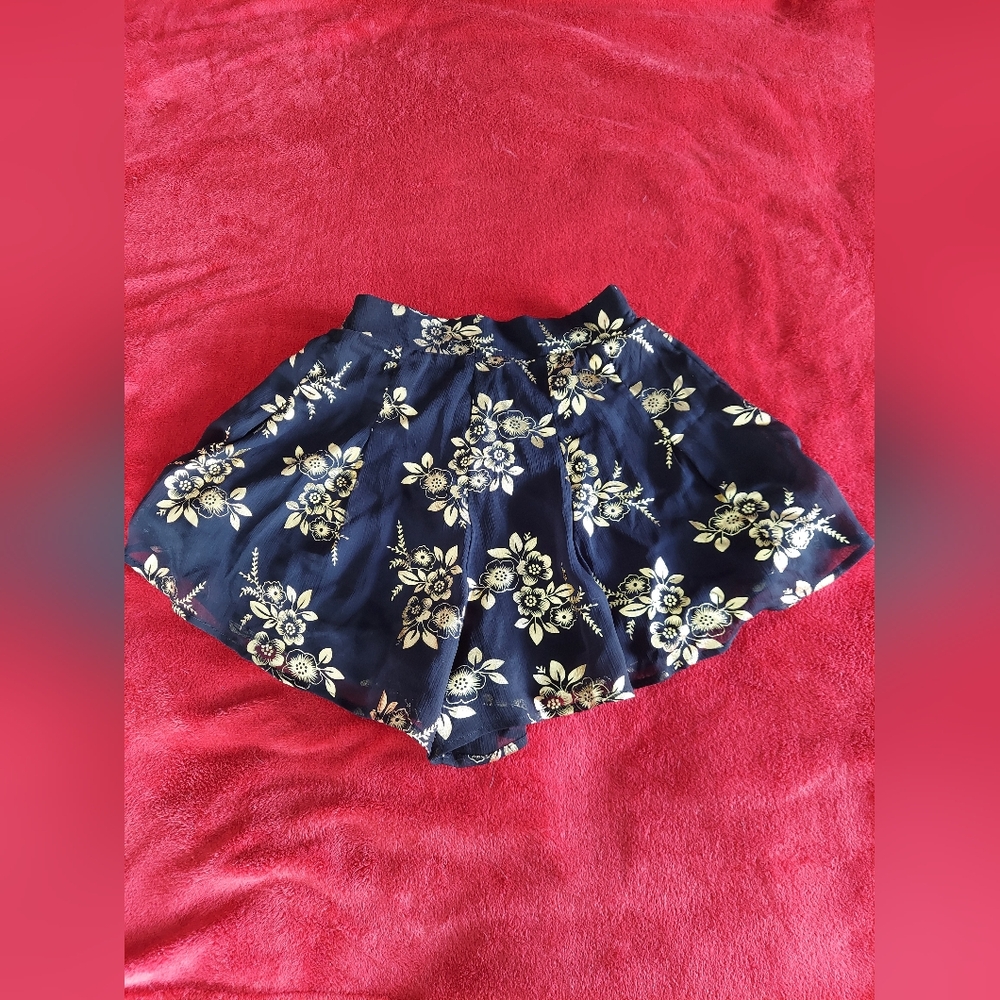 Lucy In The Sky Black and Gold Skirt